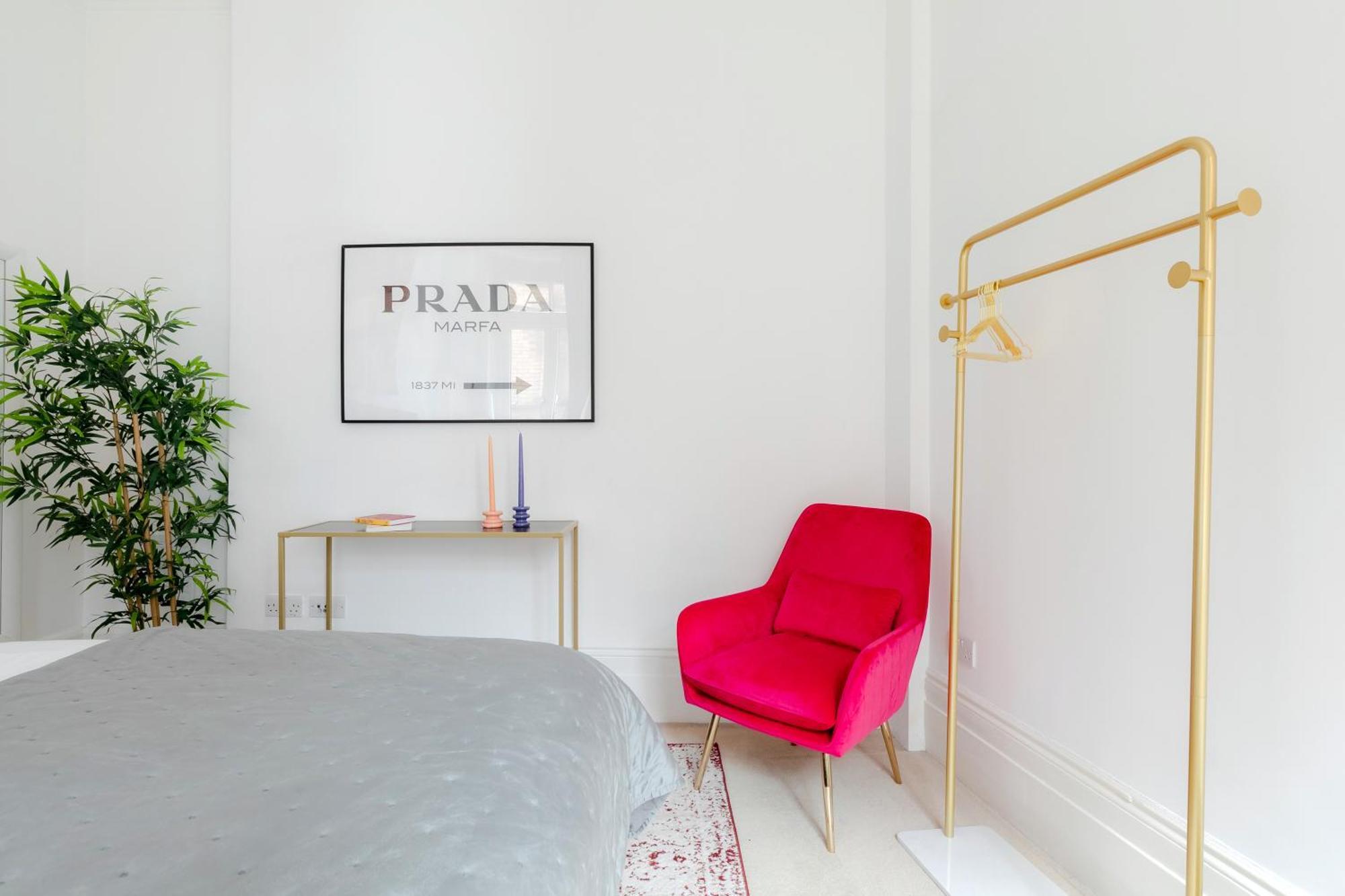 Апартаменты Rare Find Off Oxford St! Soho 5Bed Design House For Xxl Groups Лондон Номер фото
